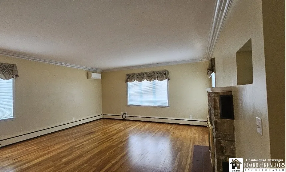 262 Temple Street, Pomfret, New York 14063, Pomfret, New York 14063, 2 Bedrooms Bedrooms, 7 Rooms Rooms,1 BathroomBathrooms,Residential,For Sale,262 Temple Street, Pomfret, New York 14063,0,R1648272