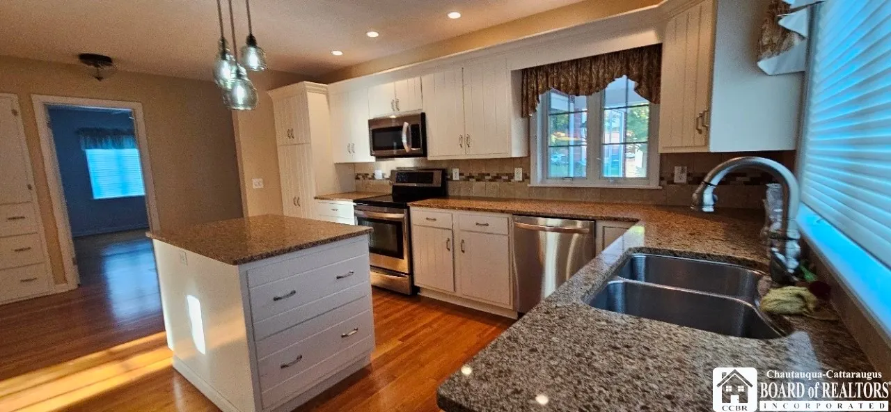 262 Temple Street, Pomfret, New York 14063, Pomfret, New York 14063, 2 Bedrooms Bedrooms, 7 Rooms Rooms,1 BathroomBathrooms,Residential,For Sale,262 Temple Street, Pomfret, New York 14063,0,R1648272