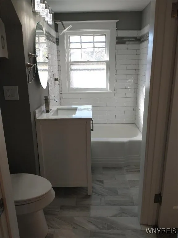 84 Klaum Avenue, North Tonawanda, New York 14120, North Tonawanda, New York 14120, 3 Bedrooms Bedrooms, 9 Rooms Rooms,2 BathroomsBathrooms,Residential,For Sale,84 Klaum Avenue, North Tonawanda, New York 14120,0,B1647178