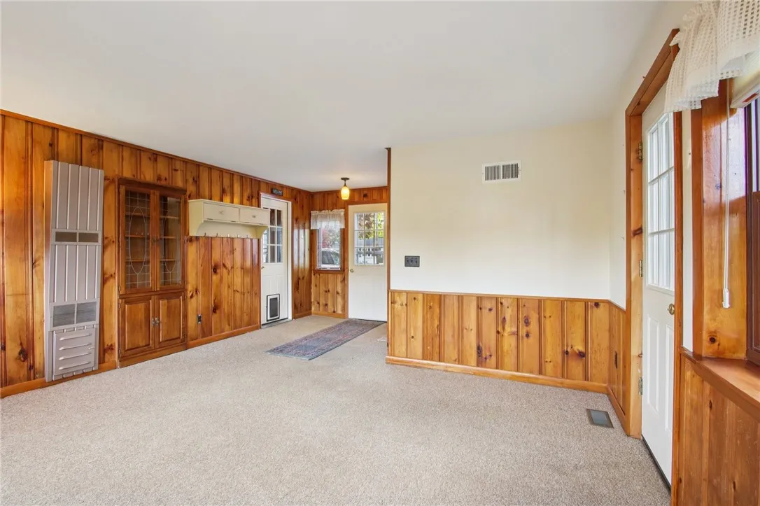 166 Shore Acres Drive, Greece, New York 14612, Greece, New York 14612, 4 Bedrooms Bedrooms, 7 Rooms Rooms,1 BathroomBathrooms,Residential,For Sale,166 Shore Acres Drive, Greece, New York 14612,0,R1647776