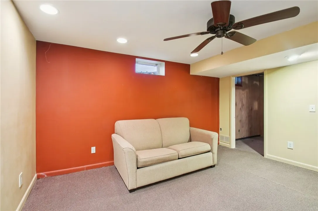 166 Shore Acres Drive, Greece, New York 14612, Greece, New York 14612, 4 Bedrooms Bedrooms, 7 Rooms Rooms,1 BathroomBathrooms,Residential,For Sale,166 Shore Acres Drive, Greece, New York 14612,0,R1647776