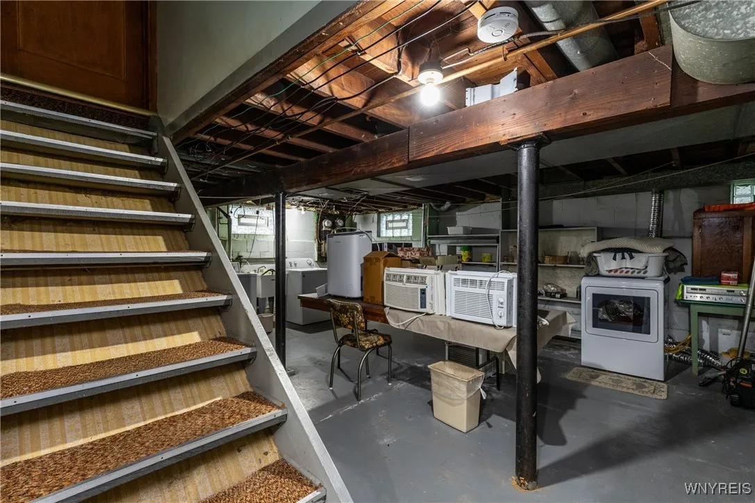 175 Mayville Avenue, Tonawanda, New York 14217, Tonawanda, New York 14217, 4 Bedrooms Bedrooms, ,2 BathroomsBathrooms,Residential,For Sale,175 Mayville Avenue, Tonawanda, New York 14217,0,B1647828