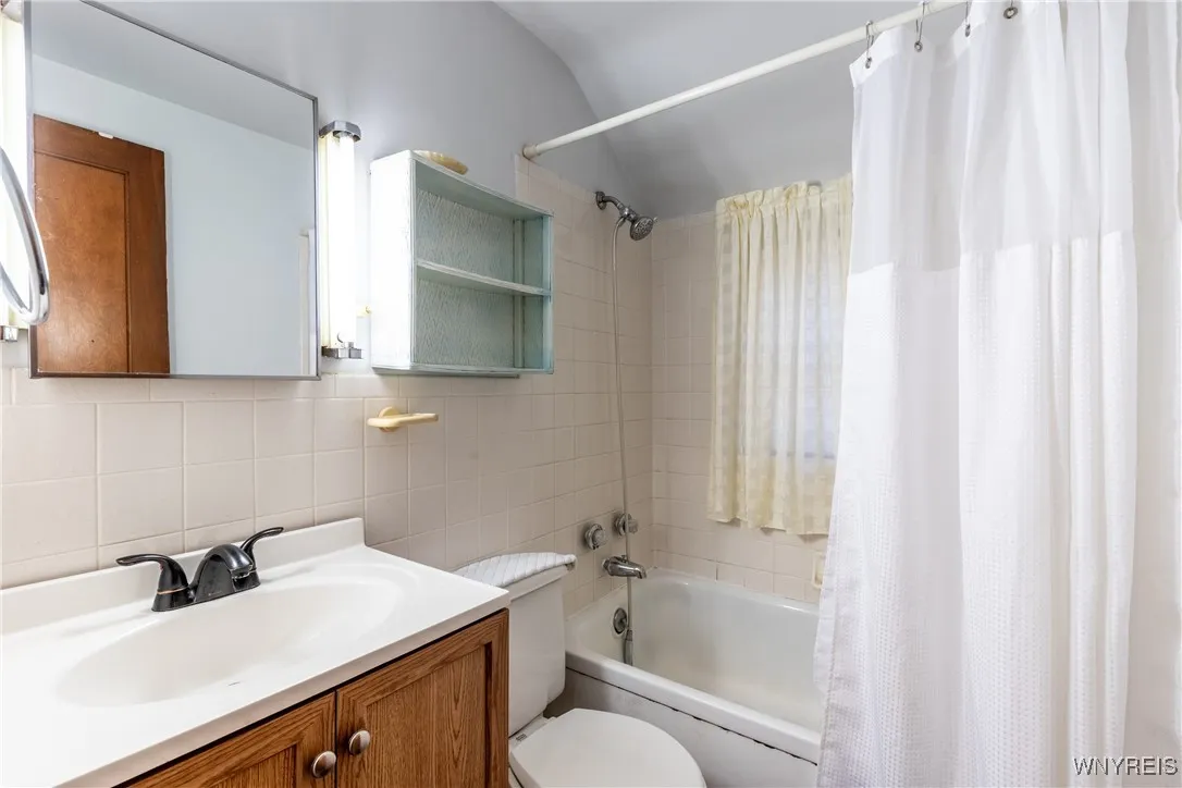 UNIT #1 - BATHROOM