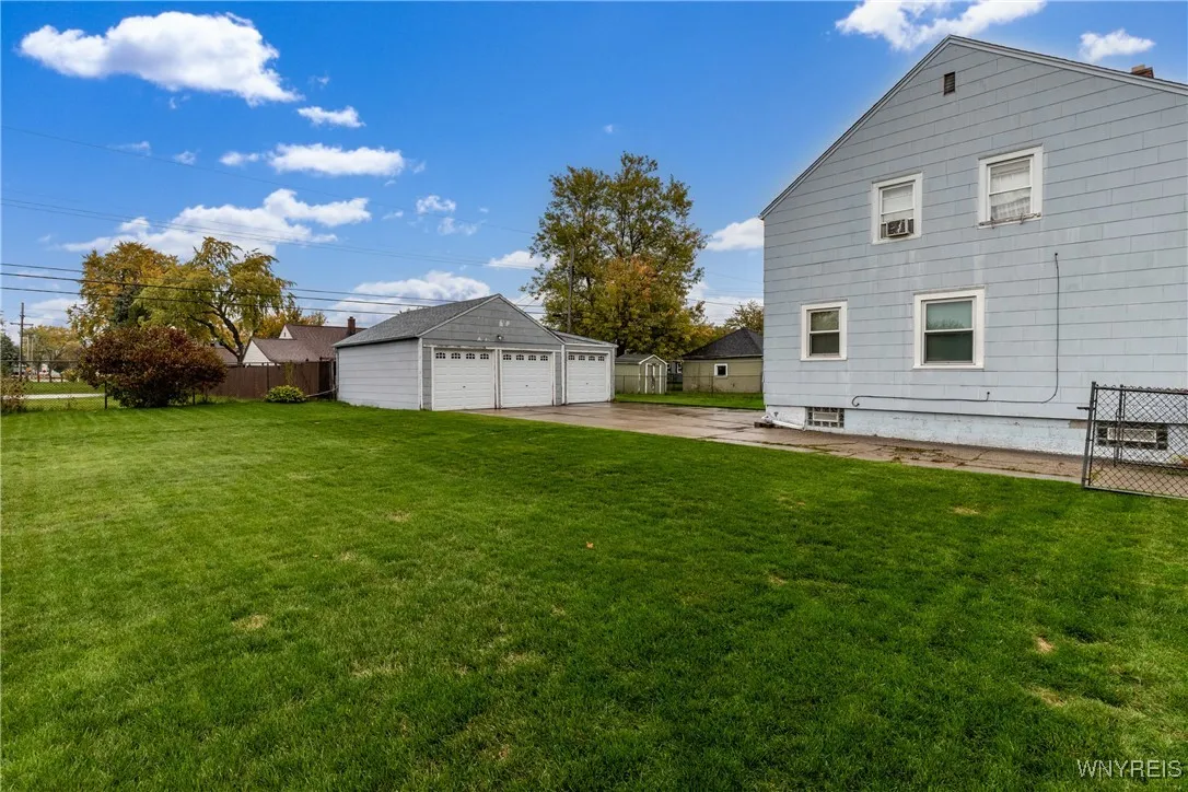 175 Mayville Avenue, Tonawanda, New York 14217, Tonawanda, New York 14217, 4 Bedrooms Bedrooms, ,2 BathroomsBathrooms,Residential,For Sale,175 Mayville Avenue, Tonawanda, New York 14217,0,B1647828