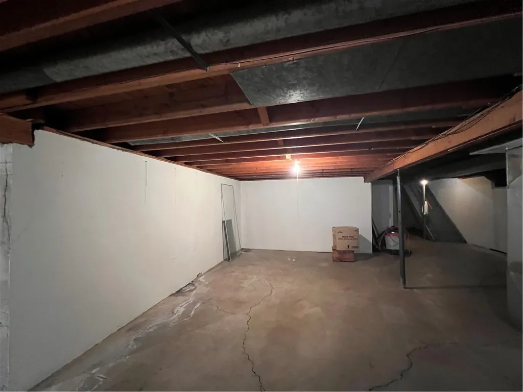 4431 Lake Shore Road, Hamburg, New York 14075, Hamburg, New York 14075, 3 Bedrooms Bedrooms, 6 Rooms Rooms,1 BathroomBathrooms,Residential,For Sale,4431 Lake Shore Road, Hamburg, New York 14075,0,R1648341