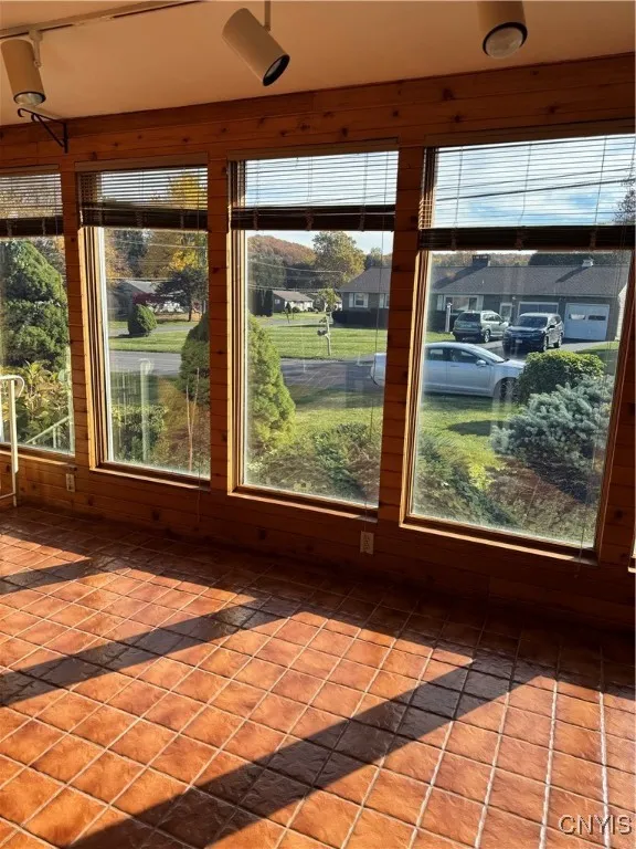 108 West Genesee Road, Camillus, New York 13031, Camillus, New York 13031, 2 Bedrooms Bedrooms, 8 Rooms Rooms,2 BathroomsBathrooms,Residential,For Sale,108 West Genesee Road, Camillus, New York 13031,0,S1648173