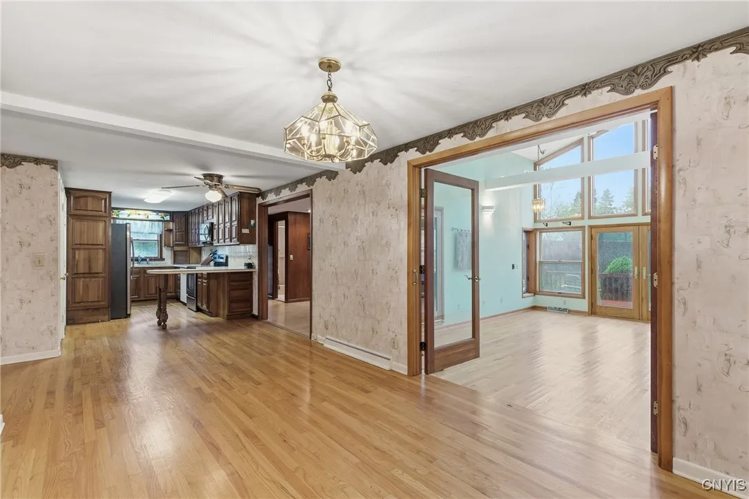 108 West Genesee Road, Camillus, New York 13031, Camillus, New York 13031, 2 Bedrooms Bedrooms, 8 Rooms Rooms,2 BathroomsBathrooms,Residential,For Sale,108 West Genesee Road, Camillus, New York 13031,0,S1648173