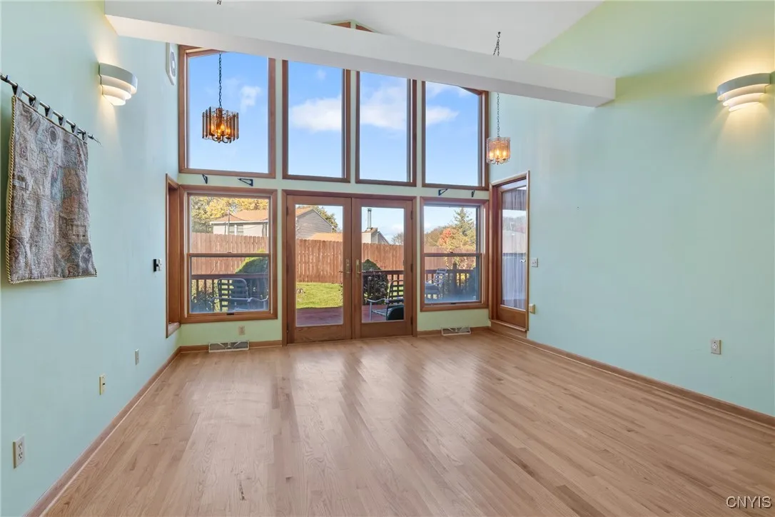 108 West Genesee Road, Camillus, New York 13031, Camillus, New York 13031, 2 Bedrooms Bedrooms, 8 Rooms Rooms,2 BathroomsBathrooms,Residential,For Sale,108 West Genesee Road, Camillus, New York 13031,0,S1648173