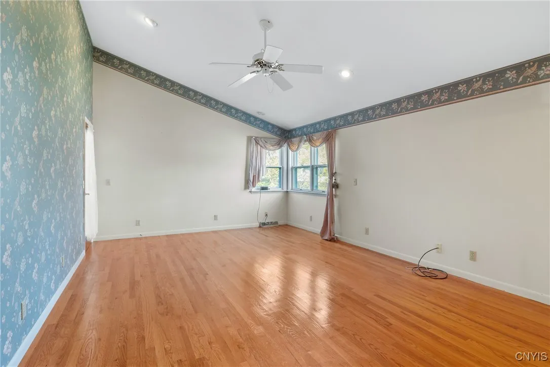 108 West Genesee Road, Camillus, New York 13031, Camillus, New York 13031, 2 Bedrooms Bedrooms, 8 Rooms Rooms,2 BathroomsBathrooms,Residential,For Sale,108 West Genesee Road, Camillus, New York 13031,0,S1648173