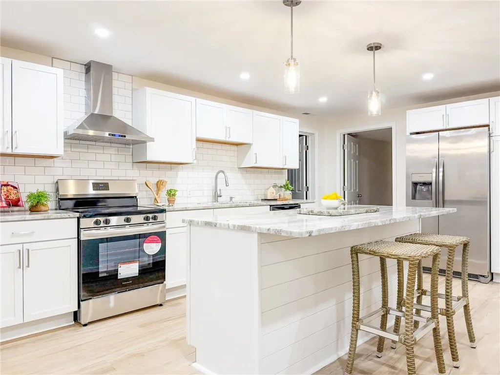 109 Alcott Road, Greece, New York 14626, Greece, New York 14626, 3 Bedrooms Bedrooms, 5 Rooms Rooms,1 BathroomBathrooms,Residential,For Sale,109 Alcott Road, Greece, New York 14626,0,R1648332