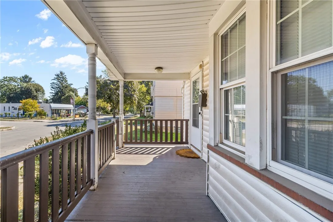 865 Merchants Road, Rochester, New York 14609, Rochester, New York 14609, 3 Bedrooms Bedrooms, 6 Rooms Rooms,1 BathroomBathrooms,Residential,For Sale,865 Merchants Road, Rochester, New York 14609,0,R1642727