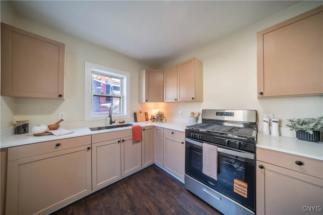53 Downer Street, Van Buren, New York 13027, Van Buren, New York 13027, 4 Bedrooms Bedrooms, 9 Rooms Rooms,3 BathroomsBathrooms,Residential,For Sale,53 Downer Street, Van Buren, New York 13027,0,S1647841