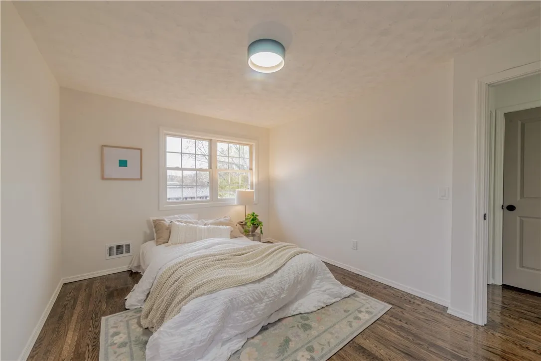 38 Campus Drive, Henrietta, New York 14623, Henrietta, New York 14623, 3 Bedrooms Bedrooms, 8 Rooms Rooms,2 BathroomsBathrooms,Residential,For Sale,38 Campus Drive, Henrietta, New York 14623,0,R1648172