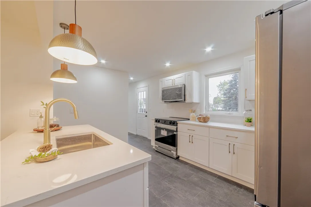 38 Campus Drive, Henrietta, New York 14623, Henrietta, New York 14623, 3 Bedrooms Bedrooms, 8 Rooms Rooms,2 BathroomsBathrooms,Residential,For Sale,38 Campus Drive, Henrietta, New York 14623,0,R1648172