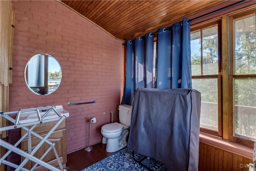 8799 Shady Shores Road, Cape Vincent, New York 136, Cape Vincent, New York 13624, 2 Bedrooms Bedrooms, 10 Rooms Rooms,3 BathroomsBathrooms,Residential,For Sale,8799 Shady Shores Road, Cape Vincent, New York 136,0,S1647054