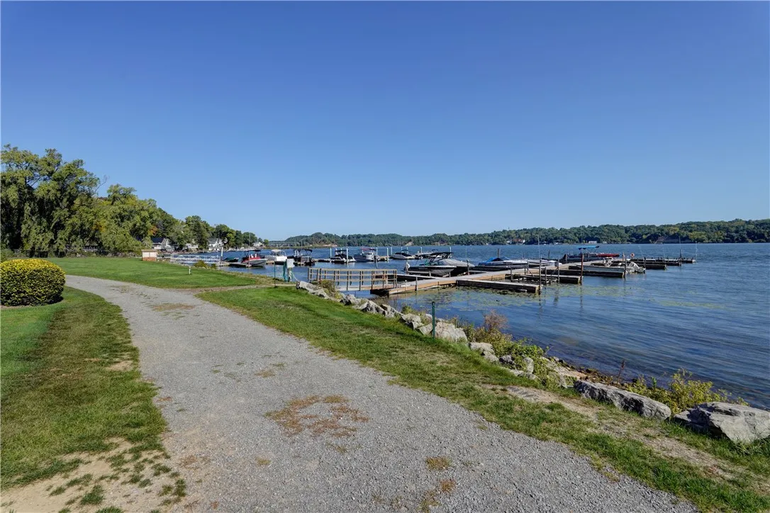 281 Bay Village Drive, Irondequoit, New York 14609, Irondequoit, New York 14609, 2 Bedrooms Bedrooms, 5 Rooms Rooms,1 BathroomBathrooms,Residential,For Sale,281 Bay Village Drive, Irondequoit, New York 14609,0,R1648359