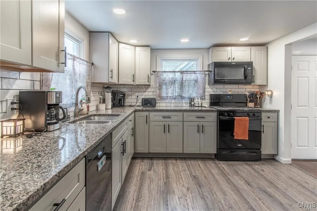 215 Francis Street, Watertown City, New York 13601, Watertown City, New York 13601, 3 Bedrooms Bedrooms, 8 Rooms Rooms,1 BathroomBathrooms,Residential Lease,For Rent,215 Francis Street, Watertown City, New York 13601,0,S1648358