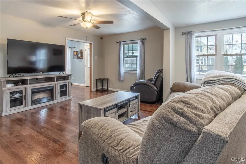215 Francis Street, Watertown City, New York 13601, Watertown City, New York 13601, 3 Bedrooms Bedrooms, 8 Rooms Rooms,1 BathroomBathrooms,Residential Lease,For Rent,215 Francis Street, Watertown City, New York 13601,0,S1648358