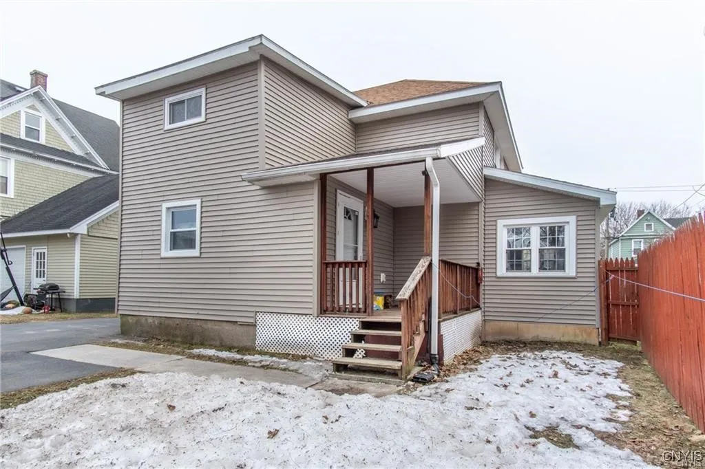 215 Francis Street, Watertown City, New York 13601, Watertown City, New York 13601, 3 Bedrooms Bedrooms, 8 Rooms Rooms,1 BathroomBathrooms,Residential Lease,For Rent,215 Francis Street, Watertown City, New York 13601,0,S1648358