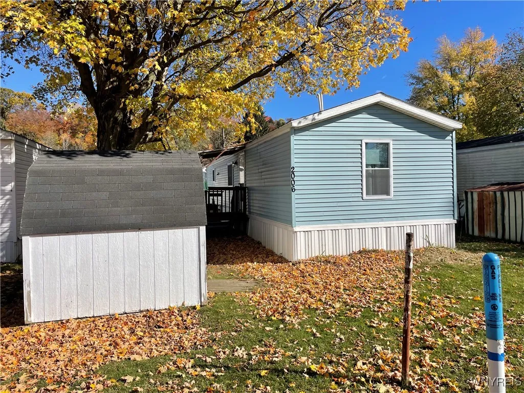 2006 Hemstreet, Marilla, New York 14052, Marilla, New York 14052, 2 Bedrooms Bedrooms, 6 Rooms Rooms,2 BathroomsBathrooms,Residential,For Sale,2006 Hemstreet, Marilla, New York 14052,0,B1648342