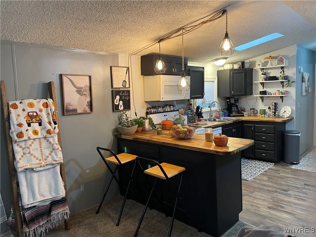 2006 Hemstreet, Marilla, New York 14052, Marilla, New York 14052, 2 Bedrooms Bedrooms, 6 Rooms Rooms,2 BathroomsBathrooms,Residential,For Sale,2006 Hemstreet, Marilla, New York 14052,0,B1648342