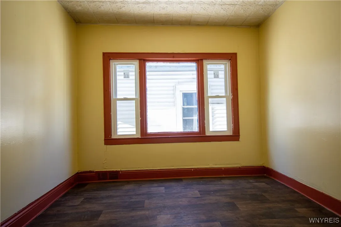 601 West Utica Street N, Buffalo, New York 14213, Buffalo, New York 14213, 7 Bedrooms Bedrooms, ,2 BathroomsBathrooms,Residential,For Sale,601 West Utica Street N, Buffalo, New York 14213,0,B1647806