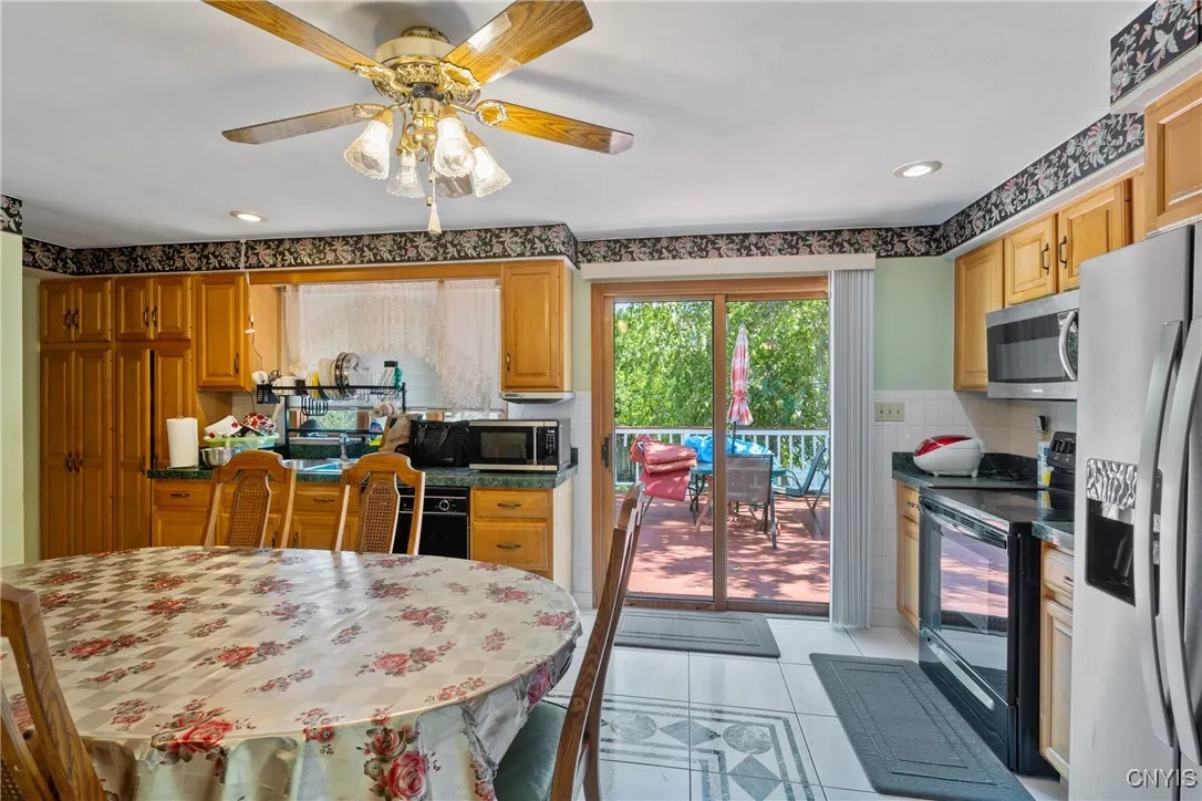 310 Helen Street, Syracuse, New York 13203, Syracuse, New York 13203, 2 Bedrooms Bedrooms, 6 Rooms Rooms,1 BathroomBathrooms,Residential,For Sale,310 Helen Street, Syracuse, New York 13203,0,S1648150