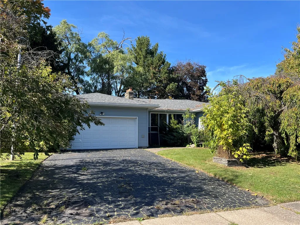 93 Governor Terrace, Irondequoit, New York 14609, Irondequoit, New York 14609, 3 Bedrooms Bedrooms, 7 Rooms Rooms,1 BathroomBathrooms,Residential,Closed,93 Governor Terrace, Irondequoit, New York 14609,0,R1647978