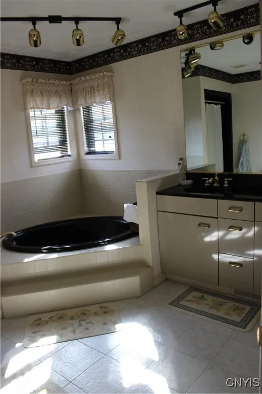 1 Higby Hills Drive, New Hartford, New York 13413, New Hartford, New York 13413, 4 Bedrooms Bedrooms, 9 Rooms Rooms,2 BathroomsBathrooms,Residential,For Sale,1 Higby Hills Drive, New Hartford, New York 13413,0,S1644645