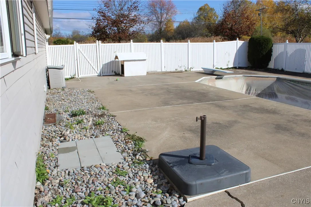 1 Higby Hills Drive, New Hartford, New York 13413, New Hartford, New York 13413, 4 Bedrooms Bedrooms, 9 Rooms Rooms,2 BathroomsBathrooms,Residential,For Sale,1 Higby Hills Drive, New Hartford, New York 13413,0,S1644645