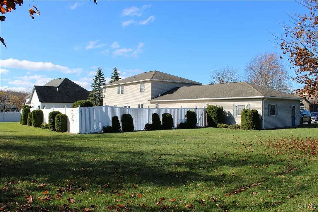 1 Higby Hills Drive, New Hartford, New York 13413, New Hartford, New York 13413, 4 Bedrooms Bedrooms, 9 Rooms Rooms,2 BathroomsBathrooms,Residential,For Sale,1 Higby Hills Drive, New Hartford, New York 13413,0,S1644645