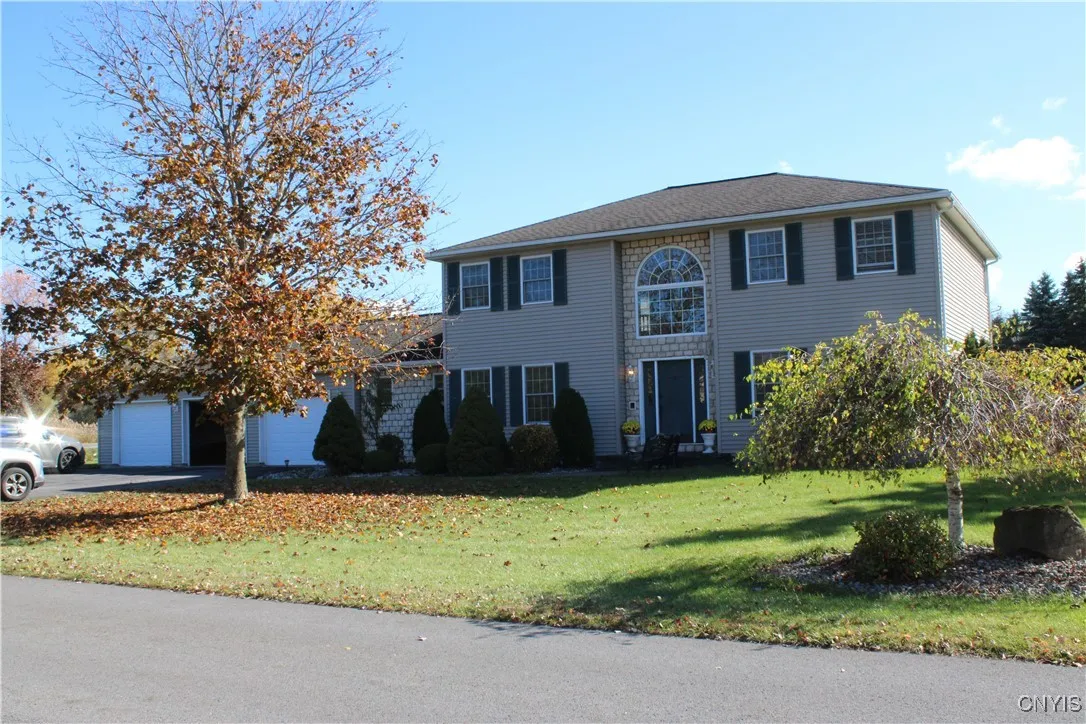 1 Higby Hills Drive, New Hartford, New York 13413, New Hartford, New York 13413, 4 Bedrooms Bedrooms, 9 Rooms Rooms,2 BathroomsBathrooms,Residential,For Sale,1 Higby Hills Drive, New Hartford, New York 13413,0,S1644645