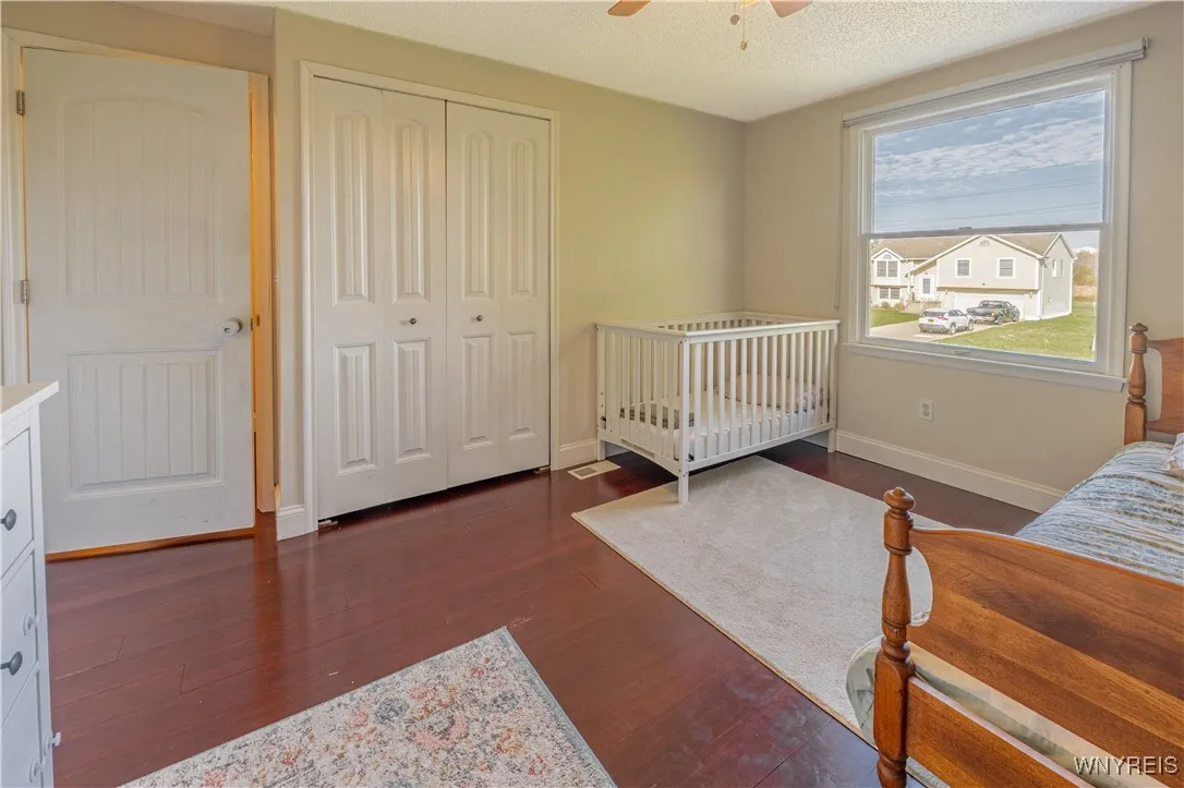 6632 Royal Parkway North, Lockport Town, New York, Lockport Town, New York 14094, 3 Bedrooms Bedrooms, 7 Rooms Rooms,2 BathroomsBathrooms,Residential,For Sale,6632 Royal Parkway North, Lockport Town, New York ,0,B1647707