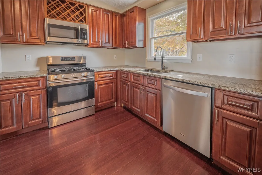 6632 Royal Parkway North, Lockport Town, New York, Lockport Town, New York 14094, 3 Bedrooms Bedrooms, 7 Rooms Rooms,2 BathroomsBathrooms,Residential,For Sale,6632 Royal Parkway North, Lockport Town, New York ,0,B1647707