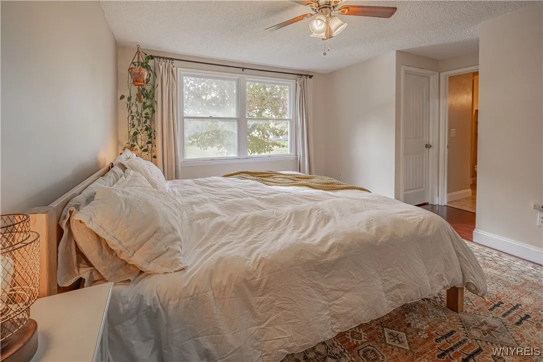 6632 Royal Parkway North, Lockport Town, New York, Lockport Town, New York 14094, 3 Bedrooms Bedrooms, 7 Rooms Rooms,2 BathroomsBathrooms,Residential,For Sale,6632 Royal Parkway North, Lockport Town, New York ,0,B1647707