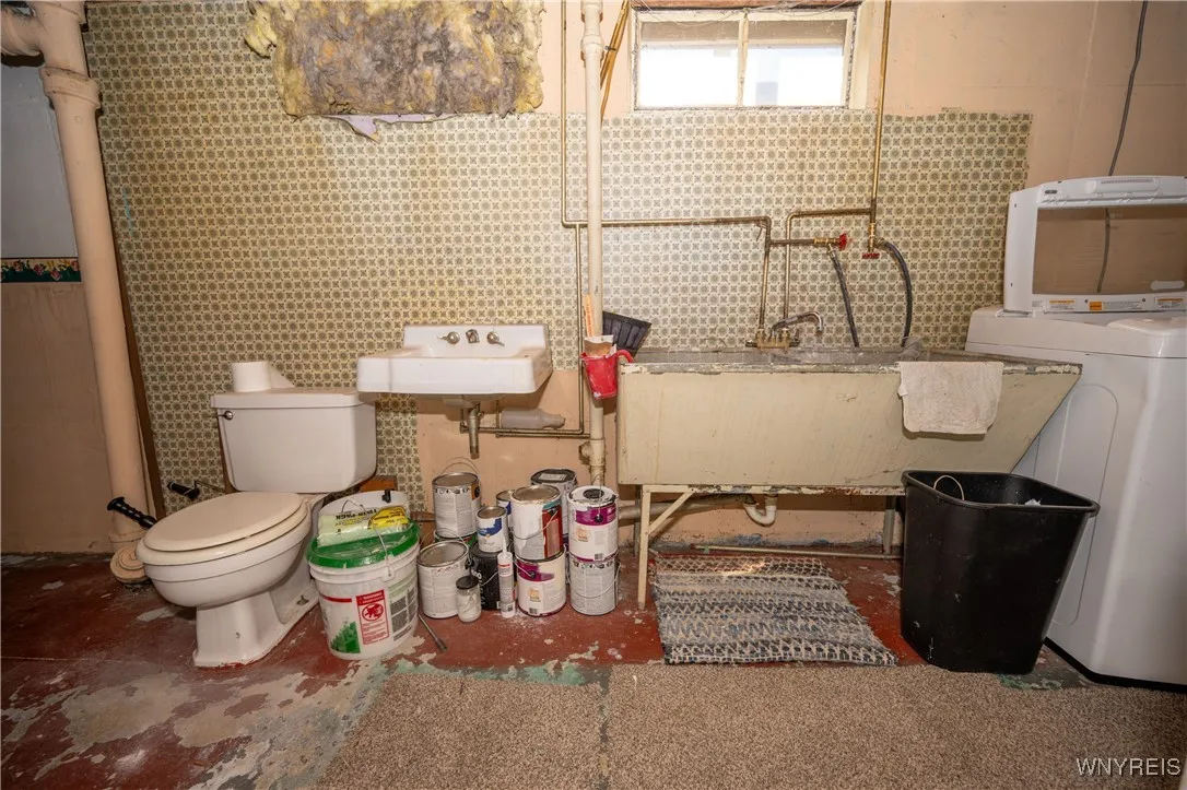 215 Harvard Avenue, Cheektowaga, New York 14043, Cheektowaga, New York 14043, 3 Bedrooms Bedrooms, 6 Rooms Rooms,2 BathroomsBathrooms,Residential,For Sale,215 Harvard Avenue, Cheektowaga, New York 14043,0,B1647657