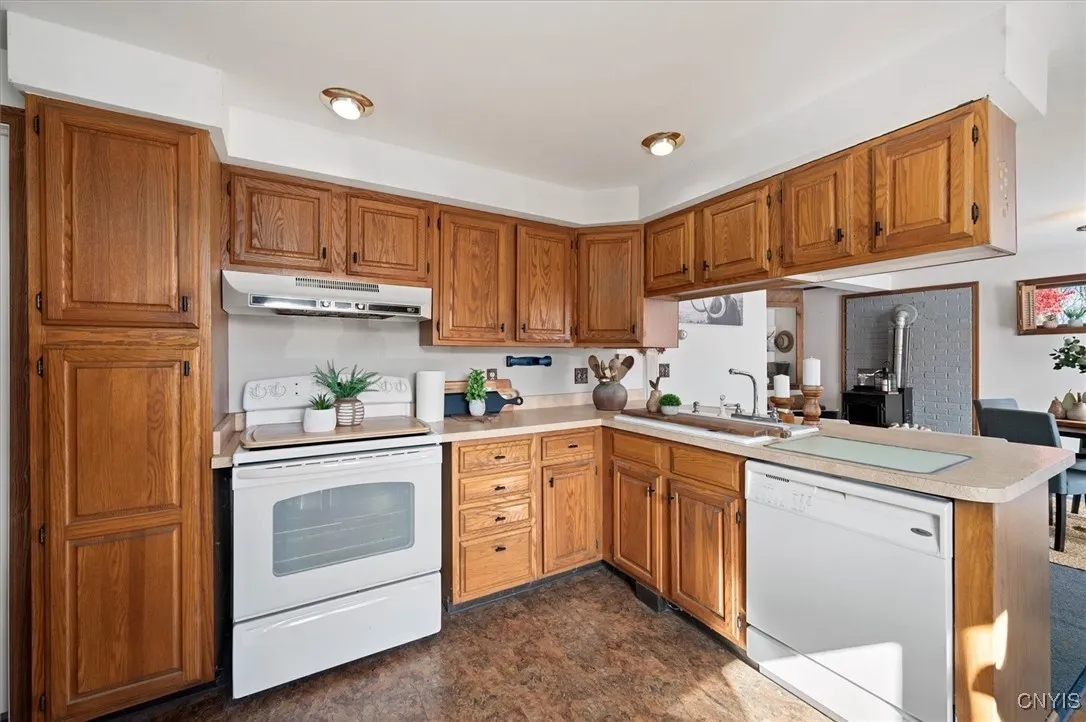 9287 Summit Road, Paris, New York 13456, Paris, New York 13456, 3 Bedrooms Bedrooms, 7 Rooms Rooms,2 BathroomsBathrooms,Residential,For Sale,9287 Summit Road, Paris, New York 13456,0,S1648166