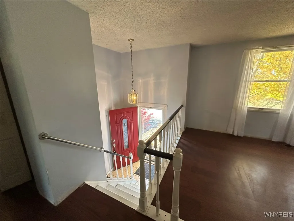 4889 Springway Lane, Hamburg, New York 14075, Hamburg, New York 14075, 4 Bedrooms Bedrooms, 7 Rooms Rooms,2 BathroomsBathrooms,Residential,For Sale,4889 Springway Lane, Hamburg, New York 14075,0,B1648115