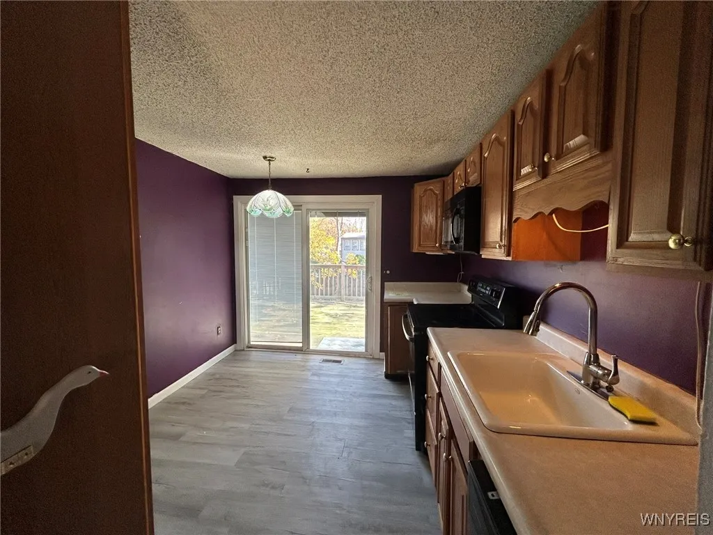 4889 Springway Lane, Hamburg, New York 14075, Hamburg, New York 14075, 4 Bedrooms Bedrooms, 7 Rooms Rooms,2 BathroomsBathrooms,Residential,For Sale,4889 Springway Lane, Hamburg, New York 14075,0,B1648115