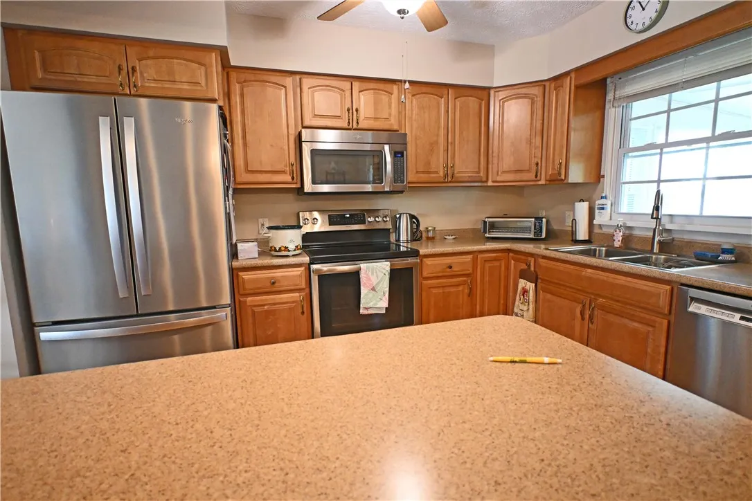 236 Overlook Drive, Horseheads, New York 14845, Horseheads, New York 14845, 3 Bedrooms Bedrooms, 8 Rooms Rooms,2 BathroomsBathrooms,Residential,For Sale,236 Overlook Drive, Horseheads, New York 14845,0,R1648124