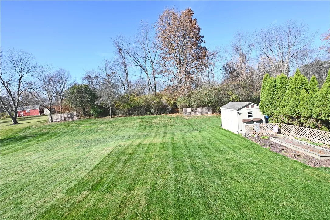 236 Overlook Drive, Horseheads, New York 14845, Horseheads, New York 14845, 3 Bedrooms Bedrooms, 8 Rooms Rooms,2 BathroomsBathrooms,Residential,For Sale,236 Overlook Drive, Horseheads, New York 14845,0,R1648124