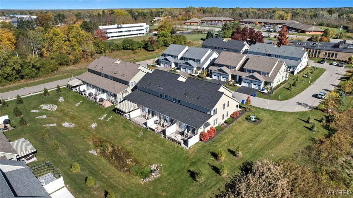 602 Carriage Lane, West Seneca, New York 14224, West Seneca, New York 14224, 2 Bedrooms Bedrooms, 9 Rooms Rooms,2 BathroomsBathrooms,Residential,For Sale,602 Carriage Lane, West Seneca, New York 14224,0,B1648352