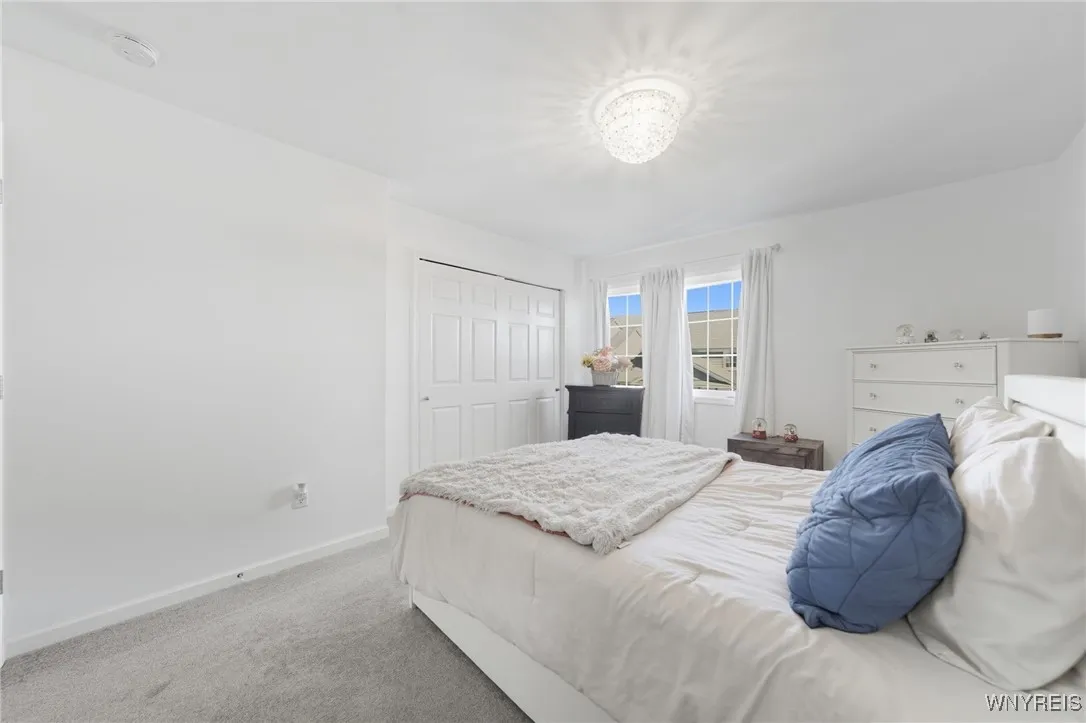 602 Carriage Lane, West Seneca, New York 14224, West Seneca, New York 14224, 2 Bedrooms Bedrooms, 9 Rooms Rooms,2 BathroomsBathrooms,Residential,For Sale,602 Carriage Lane, West Seneca, New York 14224,0,B1648352