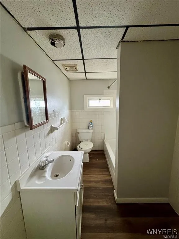 341 South Upper Front Avenue 3, Shelby, New York 1, Shelby, New York 14103, 1 Bedroom Bedrooms, 3 Rooms Rooms,1 BathroomBathrooms,Residential Lease,For Rent,341 South Upper Front Avenue 3, Shelby, New York 1,0,B1647873