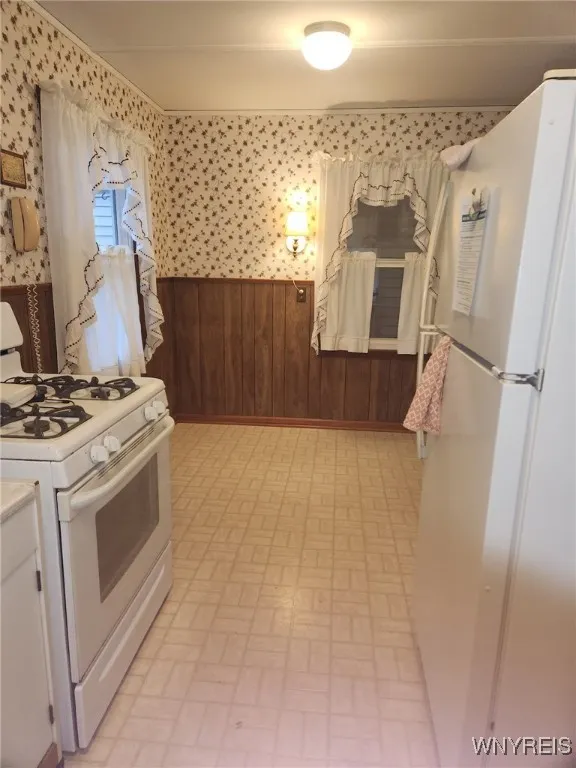 29 Lee Street, Cheektowaga, New York 14043, Cheektowaga, New York 14043, 3 Bedrooms Bedrooms, 5 Rooms Rooms,1 BathroomBathrooms,Residential,For Sale,29 Lee Street, Cheektowaga, New York 14043,0,B1646326