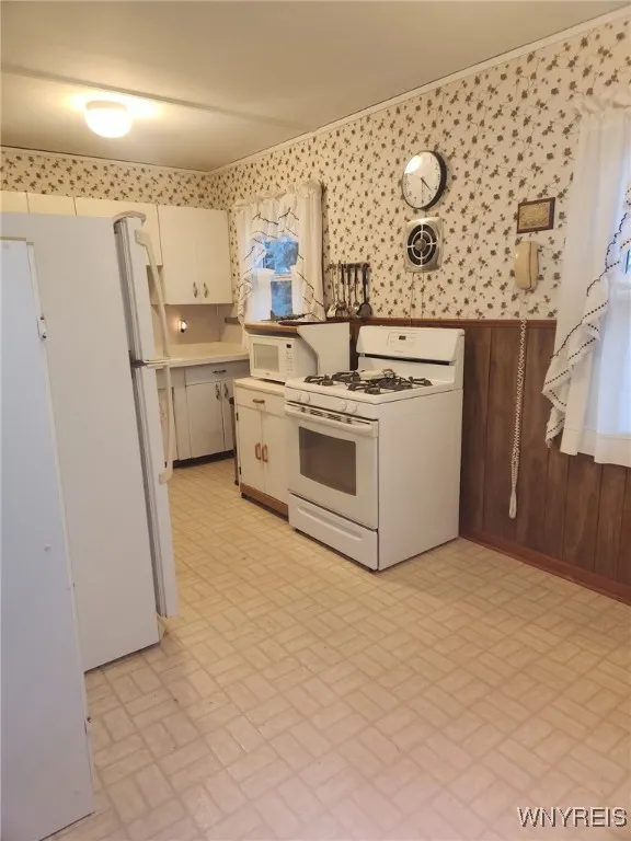 29 Lee Street, Cheektowaga, New York 14043, Cheektowaga, New York 14043, 3 Bedrooms Bedrooms, 5 Rooms Rooms,1 BathroomBathrooms,Residential,For Sale,29 Lee Street, Cheektowaga, New York 14043,0,B1646326