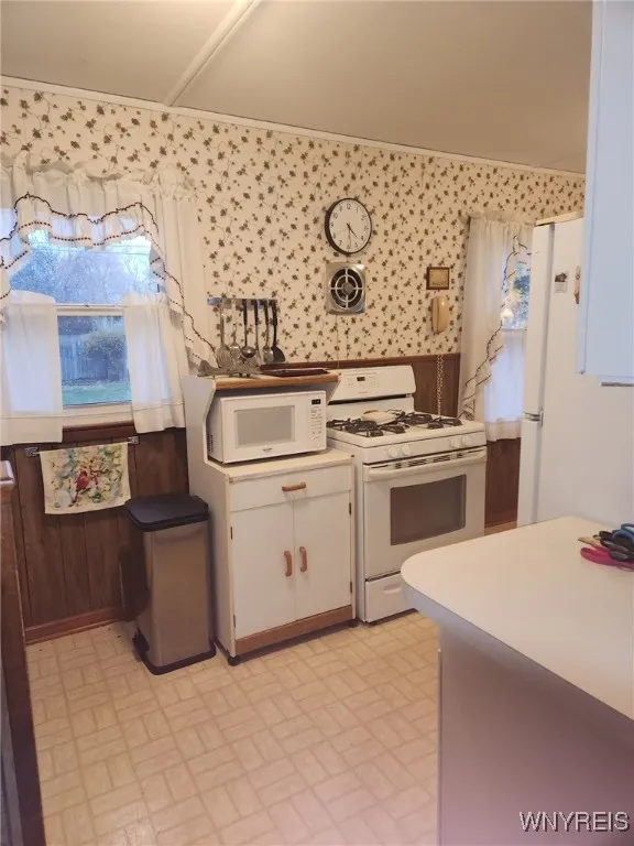 29 Lee Street, Cheektowaga, New York 14043, Cheektowaga, New York 14043, 3 Bedrooms Bedrooms, 5 Rooms Rooms,1 BathroomBathrooms,Residential,For Sale,29 Lee Street, Cheektowaga, New York 14043,0,B1646326
