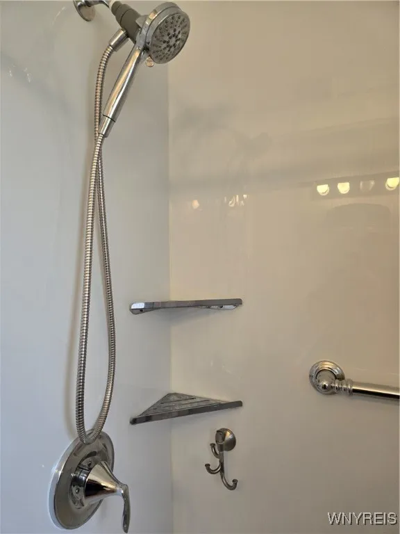 29 Lee Street, Cheektowaga, New York 14043, Cheektowaga, New York 14043, 3 Bedrooms Bedrooms, 5 Rooms Rooms,1 BathroomBathrooms,Residential,For Sale,29 Lee Street, Cheektowaga, New York 14043,0,B1646326