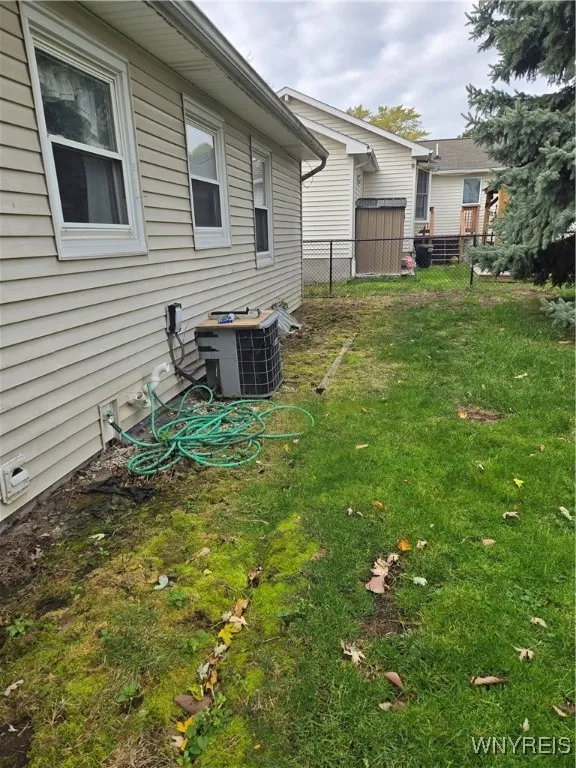29 Lee Street, Cheektowaga, New York 14043, Cheektowaga, New York 14043, 3 Bedrooms Bedrooms, 5 Rooms Rooms,1 BathroomBathrooms,Residential,For Sale,29 Lee Street, Cheektowaga, New York 14043,0,B1646326