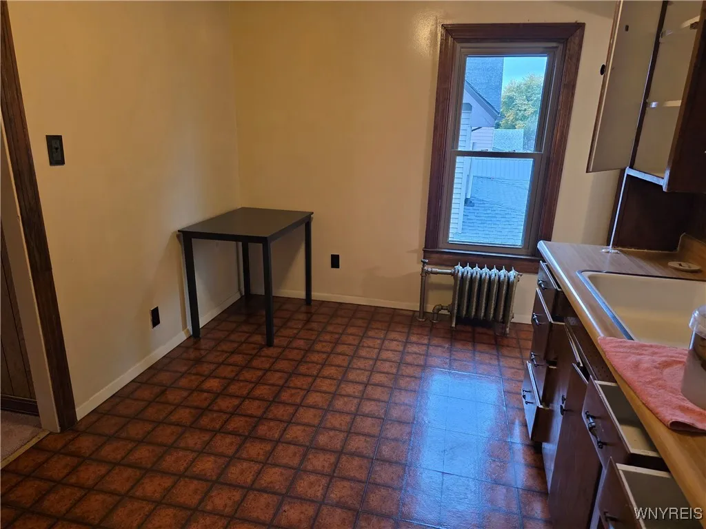 176 Milnor Avenue, Lackawanna, New York 14218, Lackawanna, New York 14218, 3 Rooms Rooms,1 BathroomBathrooms,Residential Lease,Closed,176 Milnor Avenue, Lackawanna, New York 14218,0,B1648404